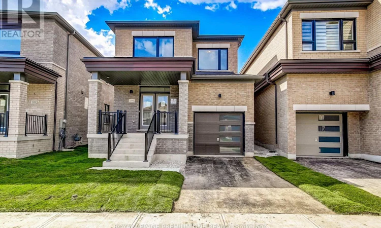 393 Kennedy Circle W