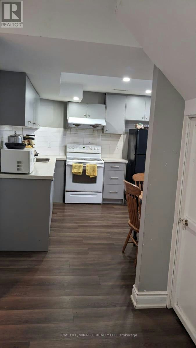 34 Ballycastle Crescent, Brampton, ON, L6Z 2T6 - 5