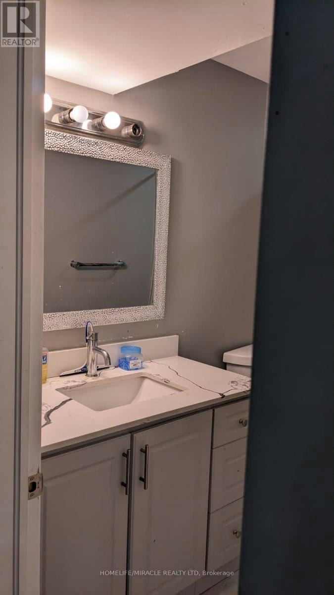 34 Ballycastle Crescent, Brampton, ON, L6Z 2T6 - 8