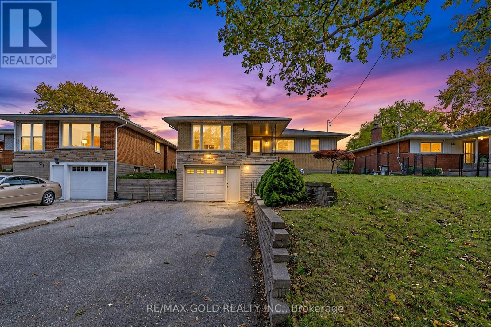 49 Kenneth Avenue, Kitchener, ON, N2A 1V9