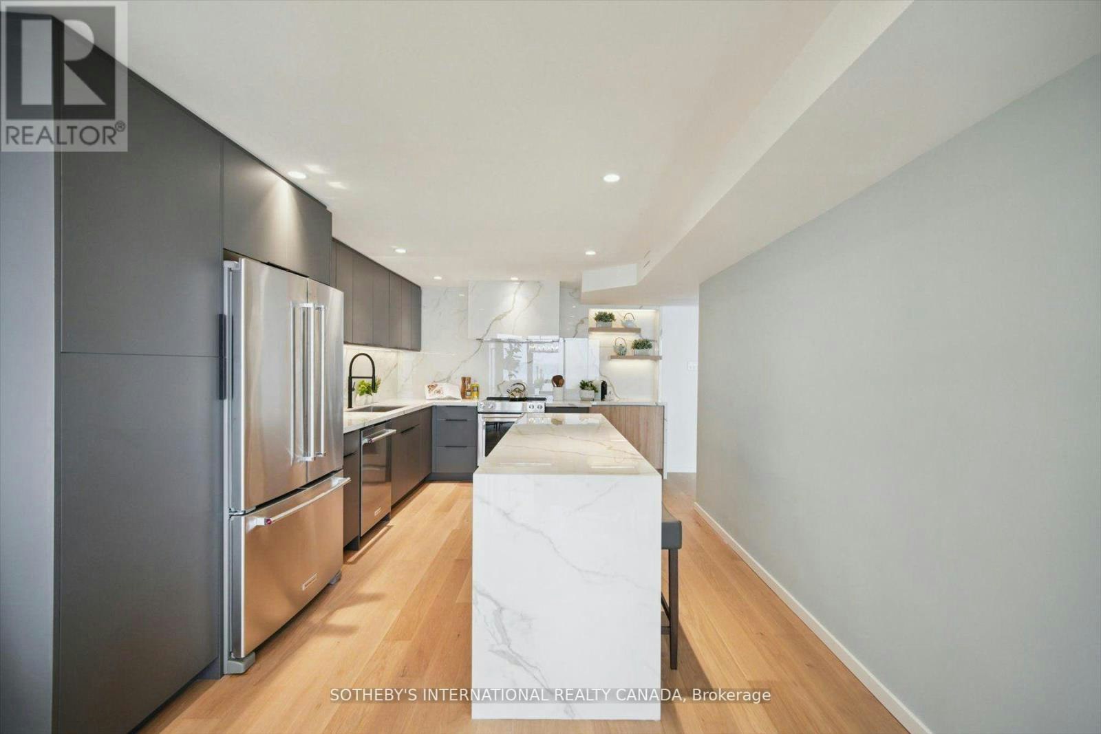 1110-65 Harbour Square, Toronto, ON, M5J 2L4 - 7