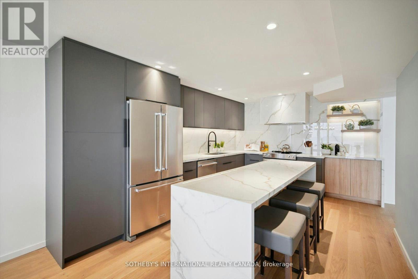 1110-65 Harbour Square, Toronto, ON, M5J 2L4 - 6