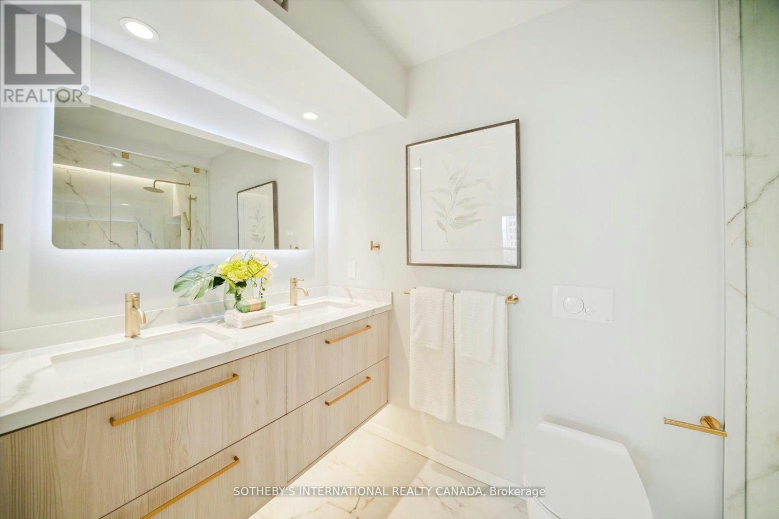 1110-65 Harbour Square, Toronto, ON, M5J 2L4 - 14