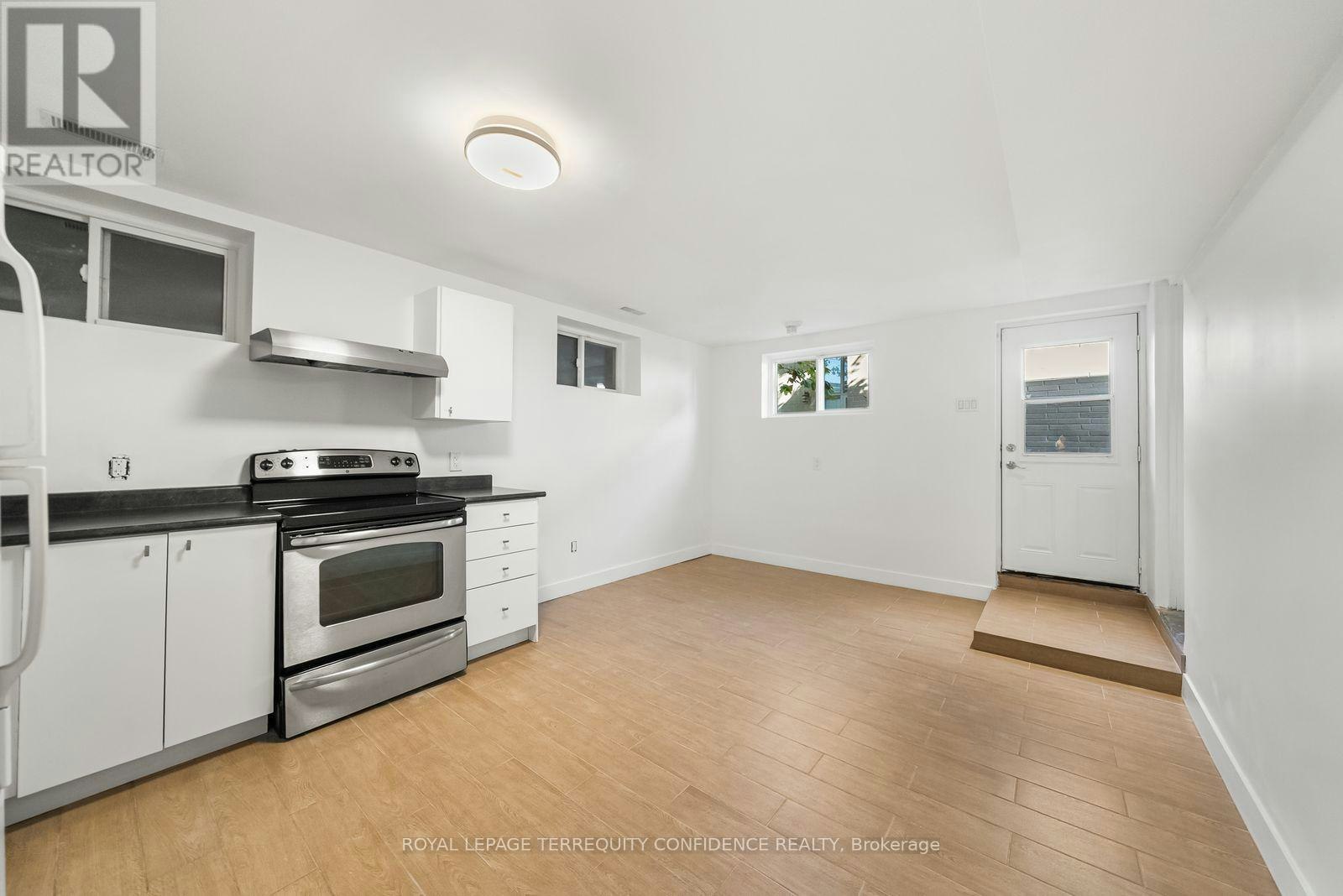 36 Sutcliffe Drive, Toronto, ON, M2K 2A6 - 29