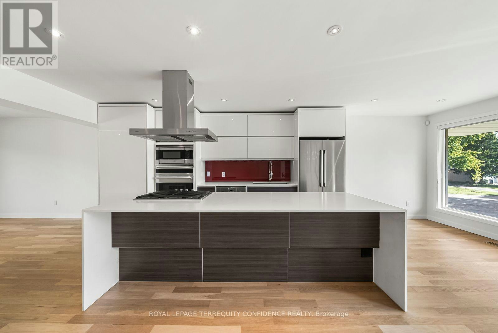 36 Sutcliffe Drive, Toronto, ON, M2K 2A6 - 7