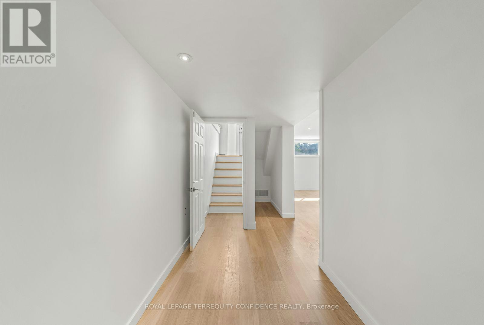 36 Sutcliffe Drive, Toronto, ON, M2K 2A6 - 32