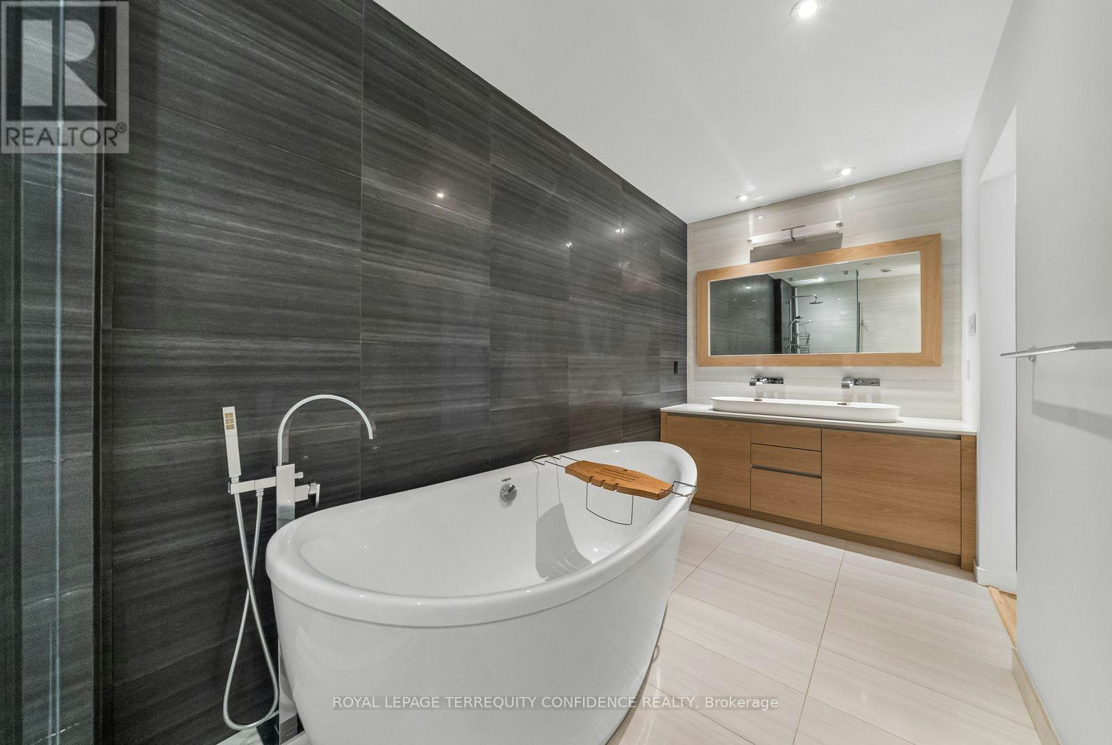 36 Sutcliffe Drive, Toronto, ON, M2K 2A6 - 21
