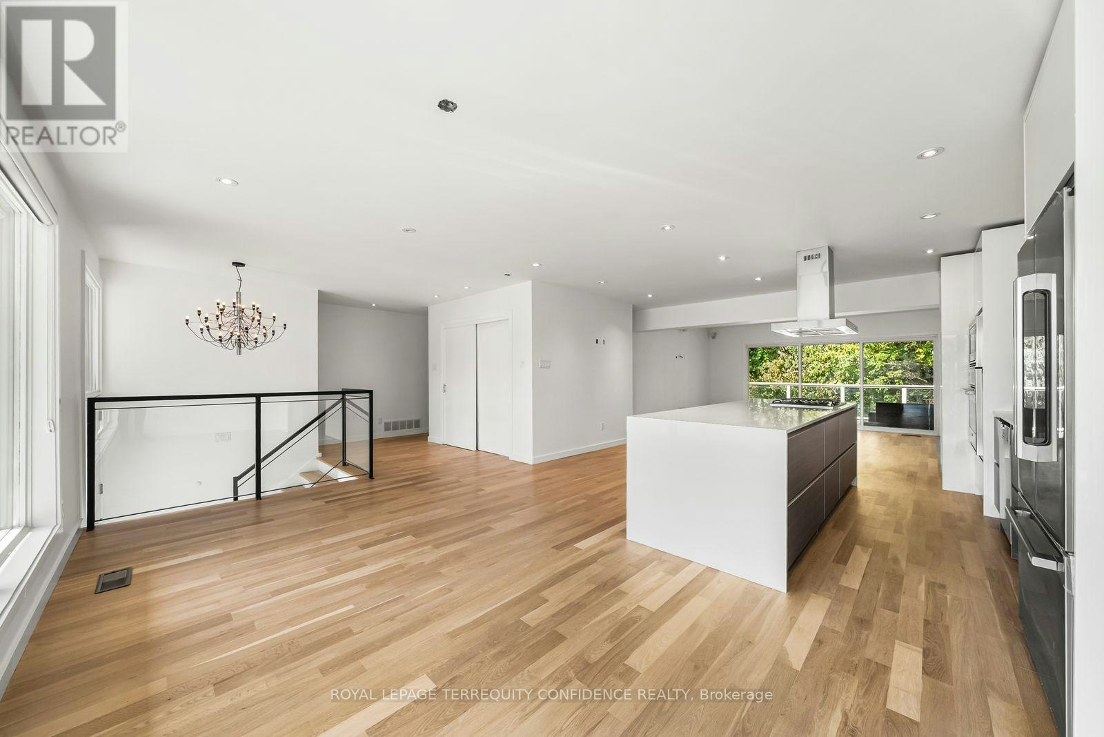 36 Sutcliffe Drive, Toronto, ON, M2K 2A6 - 4
