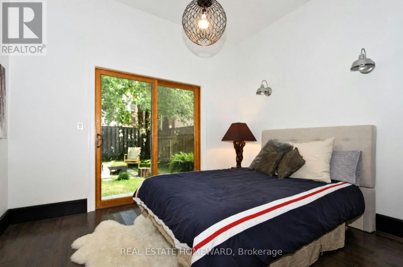 MAIN-726 Gerrard Street E, Toronto, ON, M4M 1Y3 - 8