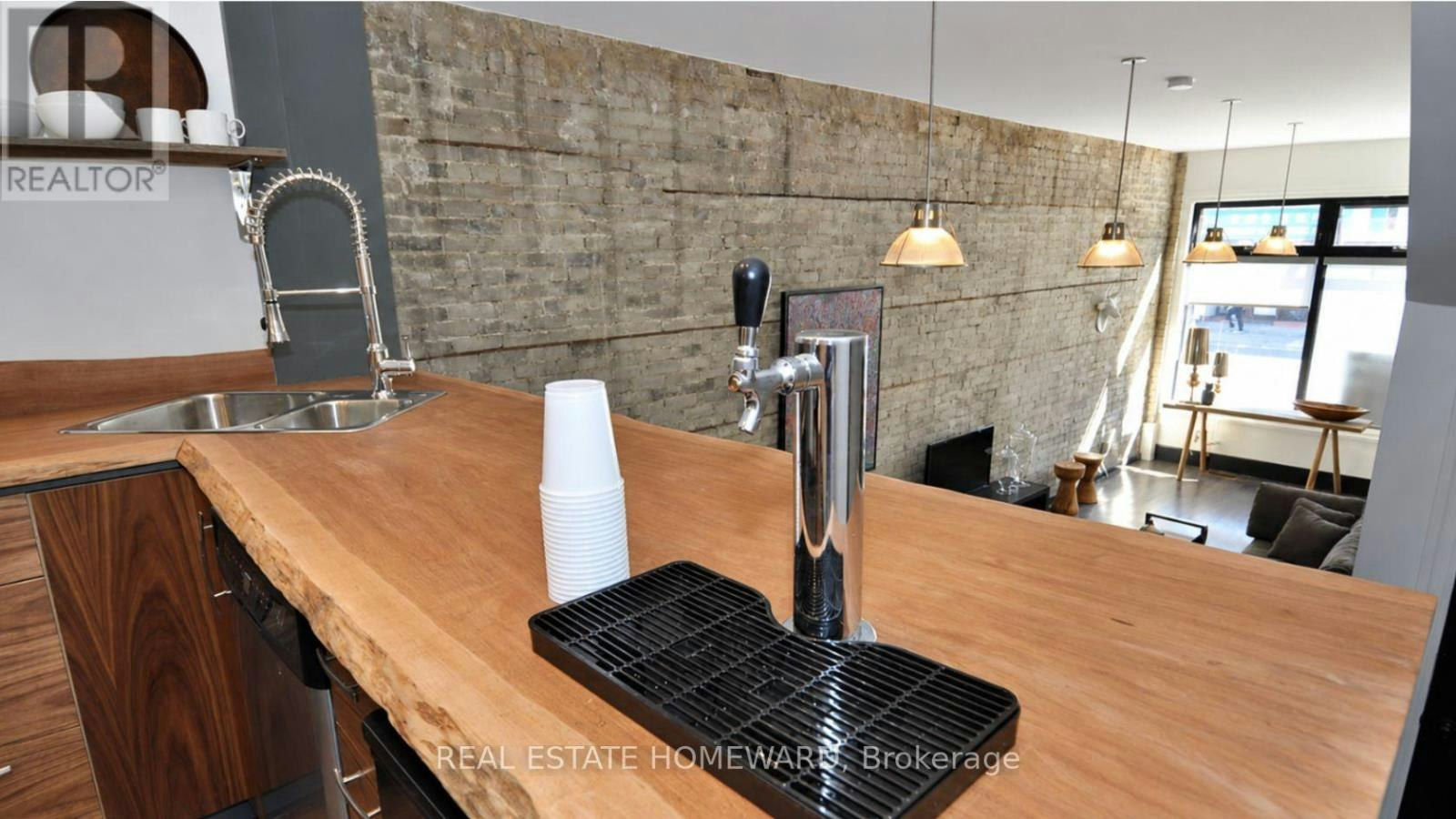 MAIN-726 Gerrard Street E, Toronto, ON, M4M 1Y3 - 6