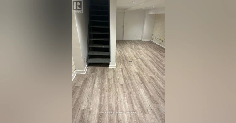 MAIN-726 Gerrard Street E, Toronto, ON, M4M 1Y3 - 12