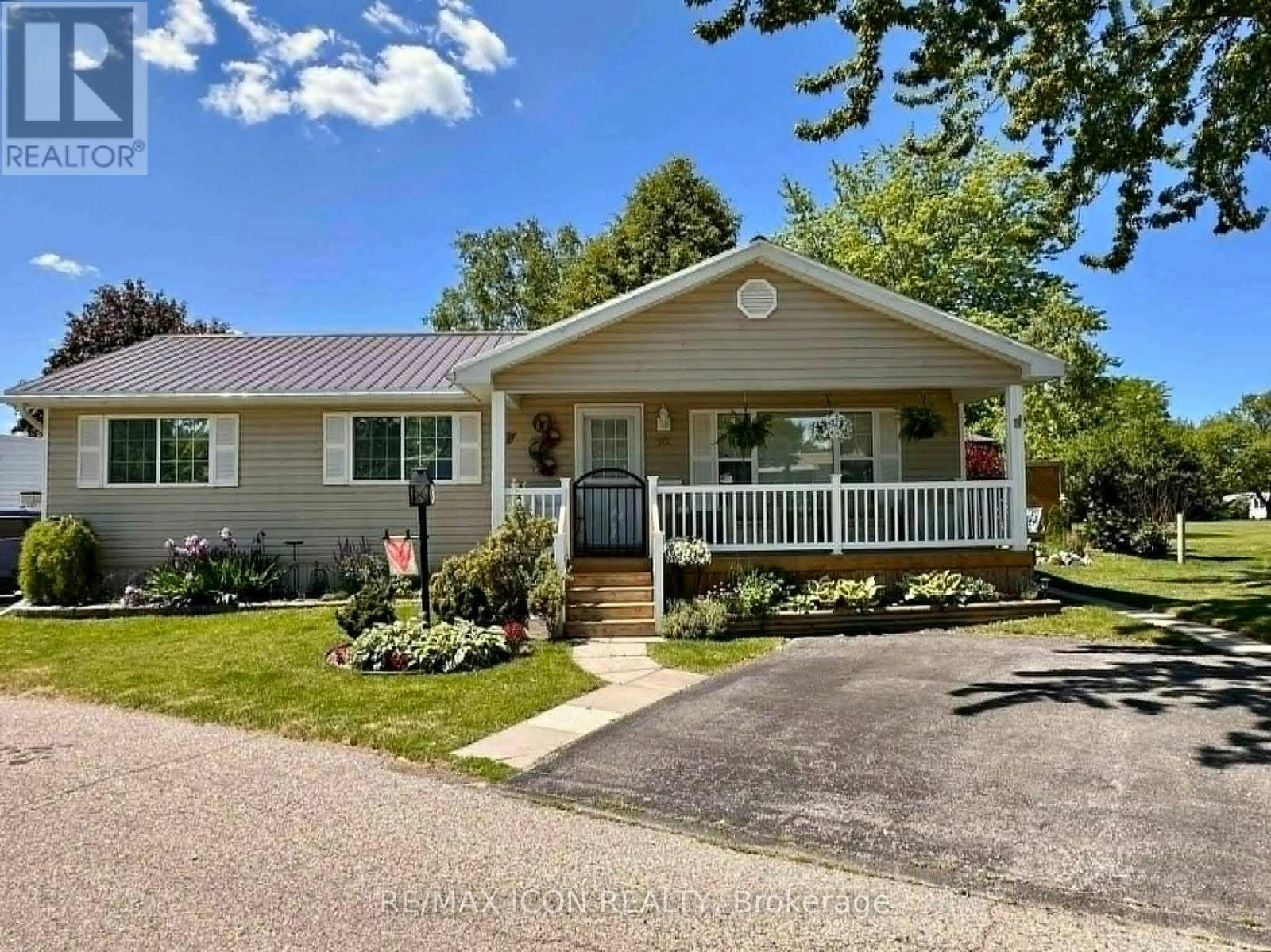 201 Biltmore Drive, Exeter, ON, N0M 1T0