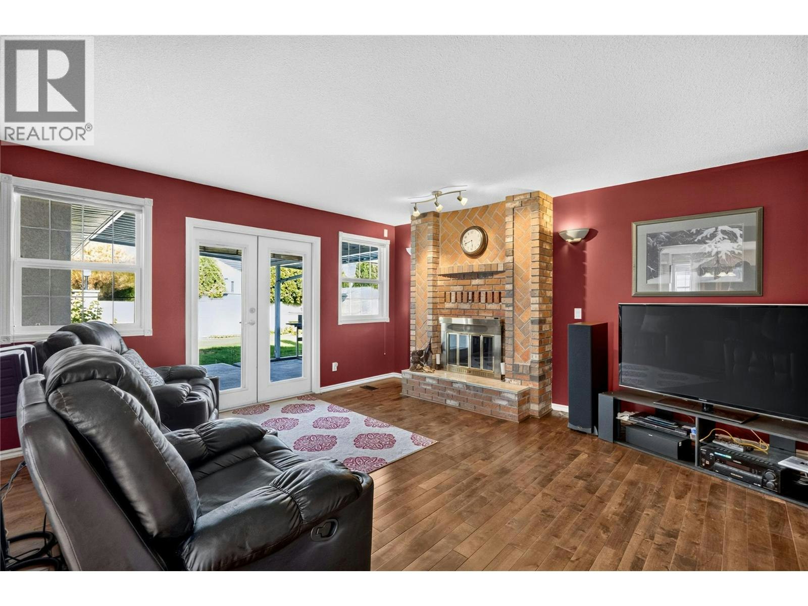 153 Yorkton Avenue, Penticton, BC, V2A 3V3 - 11