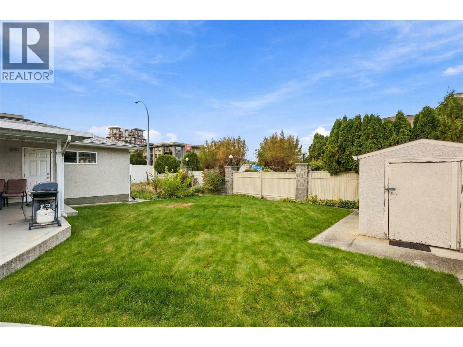 153 Yorkton Avenue, Penticton, BC, V2A 3V3 - 32