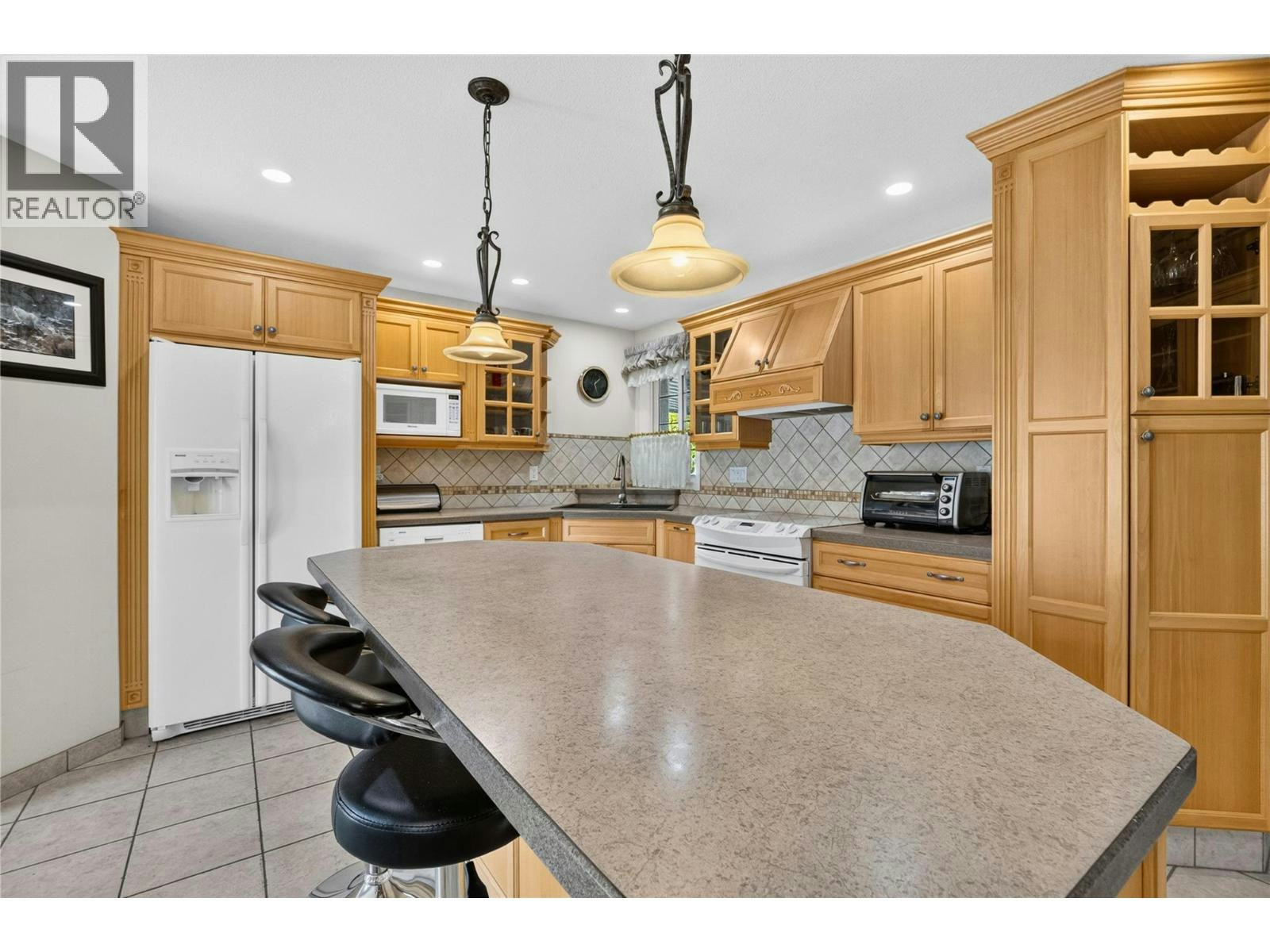 153 Yorkton Avenue - 5