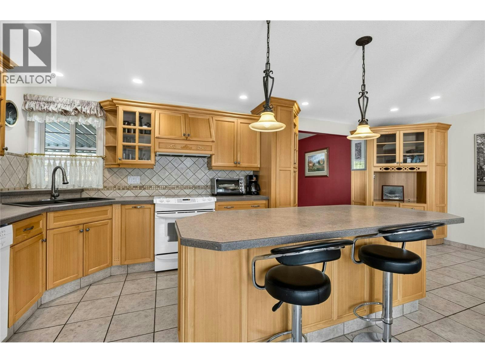 153 Yorkton Avenue - 4