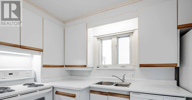 323 Rumsey Road, Toronto, ON, M4G 1R6 - 15