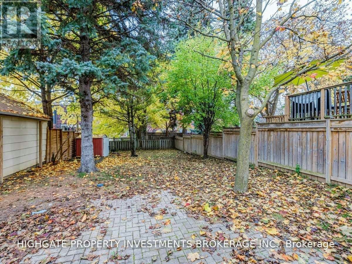 323 Rumsey Road, Toronto, ON, M4G 1R6 - 24