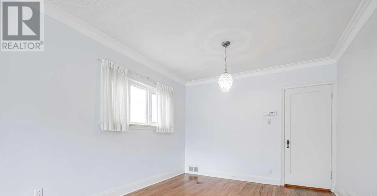 323 Rumsey Road, Toronto, ON, M4G 1R6 - 8