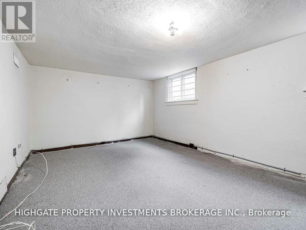 323 Rumsey Road, Toronto, ON, M4G 1R6 - 21