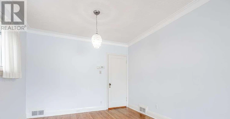 323 Rumsey Road, Toronto, ON, M4G 1R6 - 7