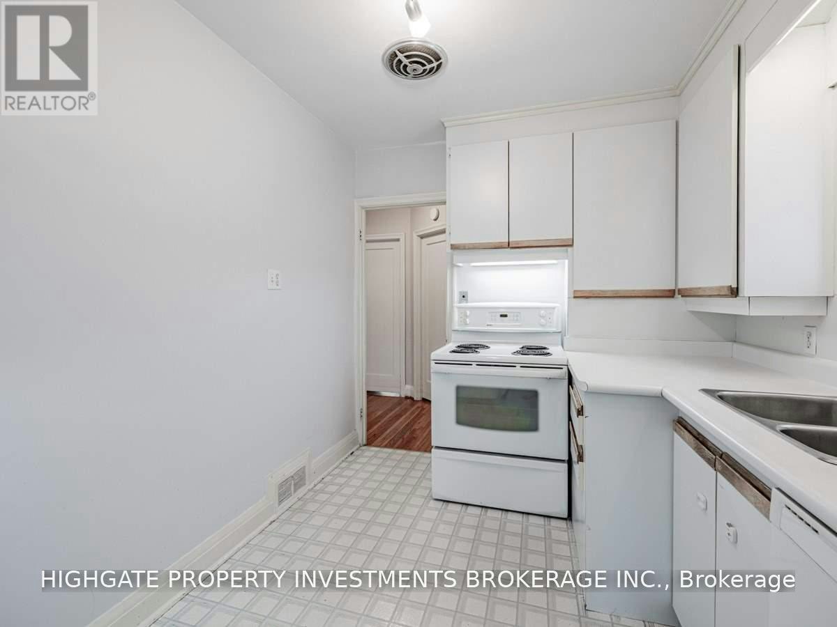 323 Rumsey Road, Toronto, ON, M4G 1R6 - 16