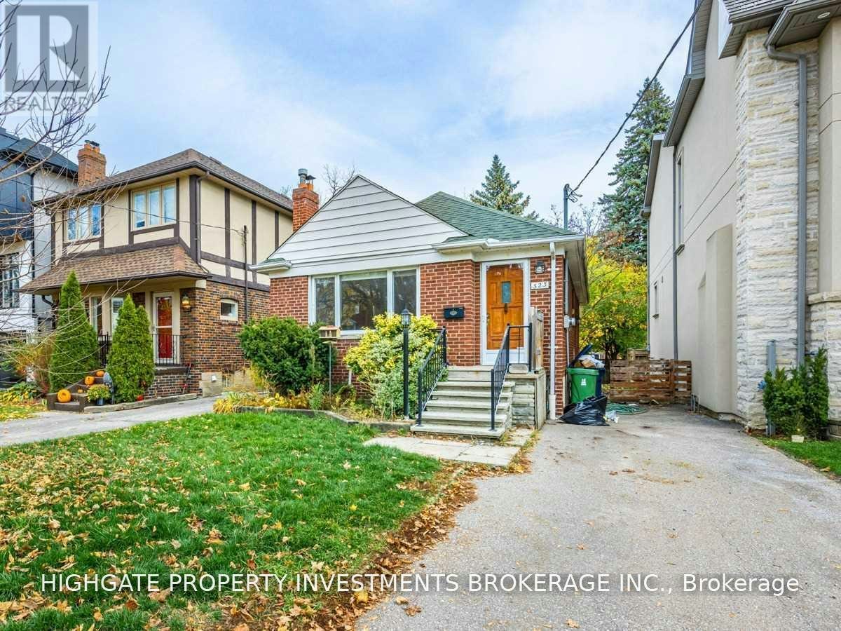 323 Rumsey Road, Toronto, ON, M4G 1R6 - 2