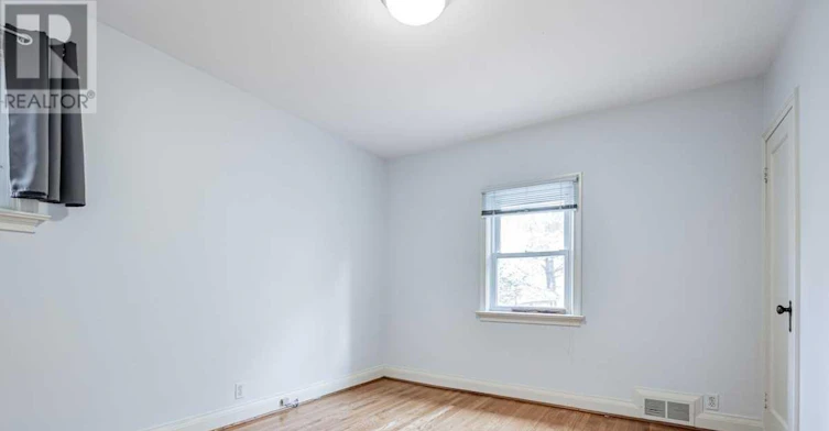 323 Rumsey Road, Toronto, ON, M4G 1R6 - 10
