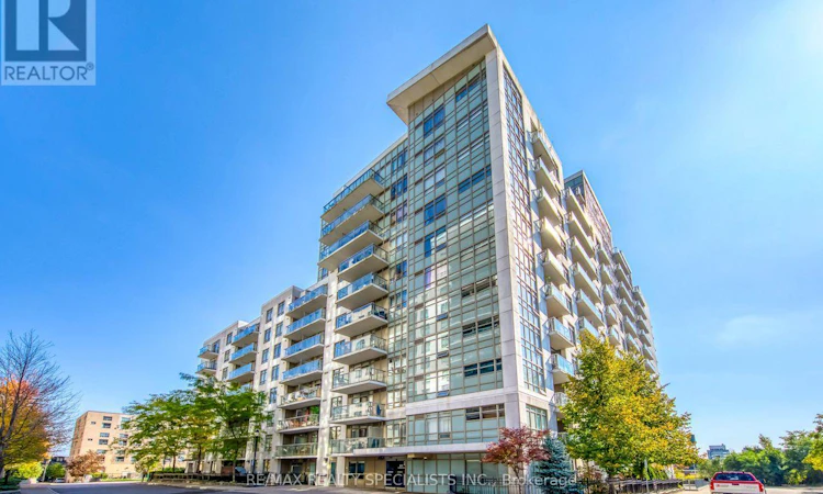 103-812 Landsdowne Avenue