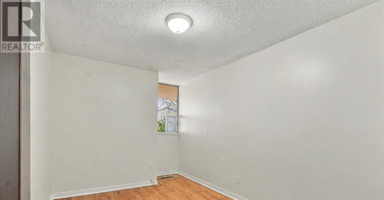 322-1300 Marlborough Court, Oakville, ON, L6H 2S2 - 31
