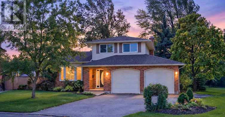 11 Fuller Crescent, Thorold, ON, L2V 4B9
