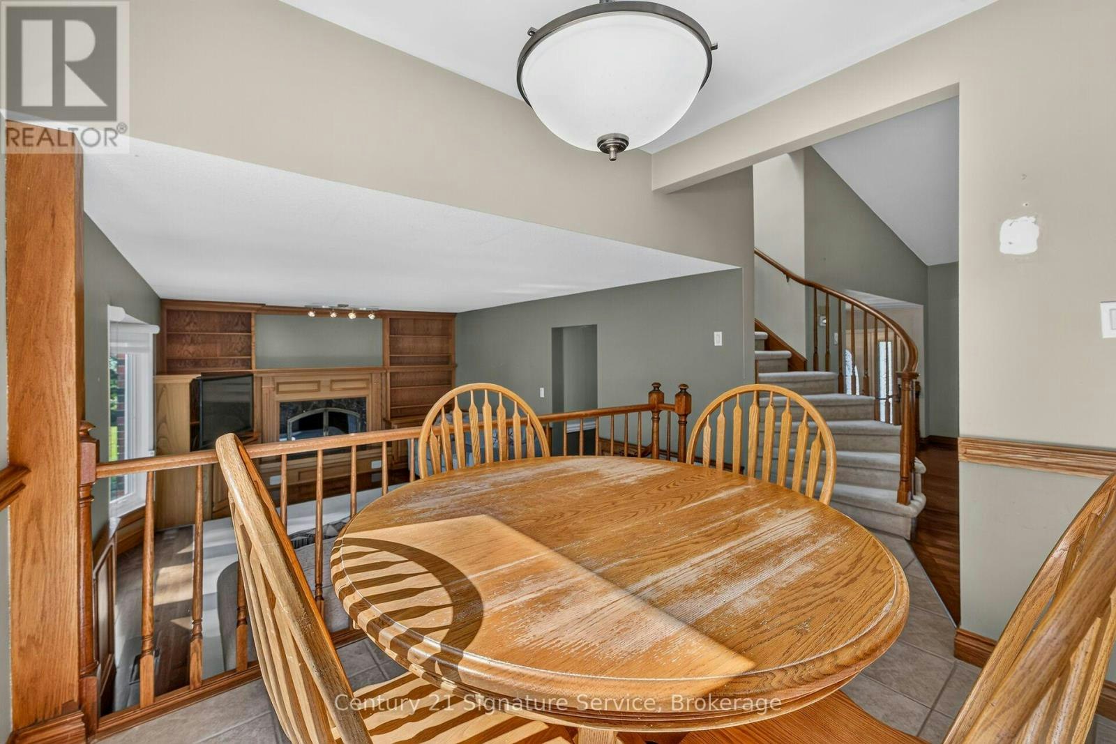 11 Fuller Crescent, Thorold, ON, L2V 4B9 - 11