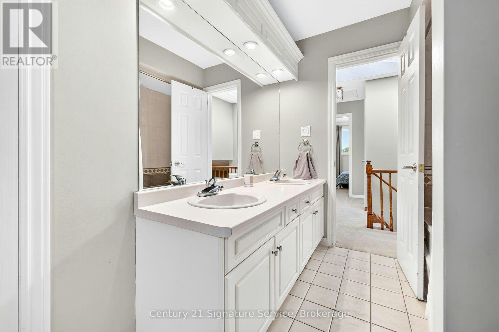 11 Fuller Crescent, Thorold, ON, L2V 4B9 - 25