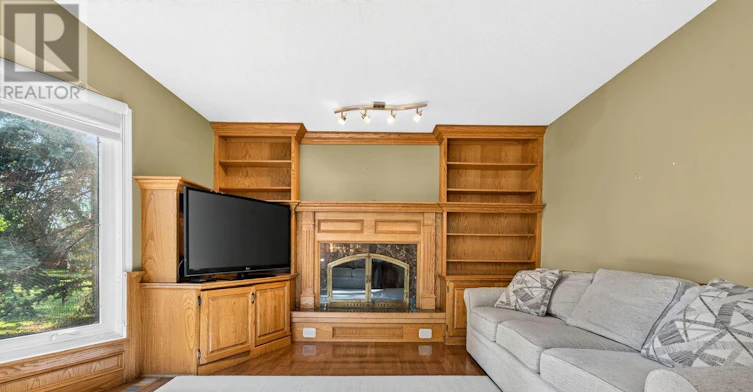 11 Fuller Crescent, Thorold, ON, L2V 4B9 - 8