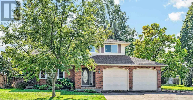 11 Fuller Crescent, Thorold, ON, L2V 4B9 - 2