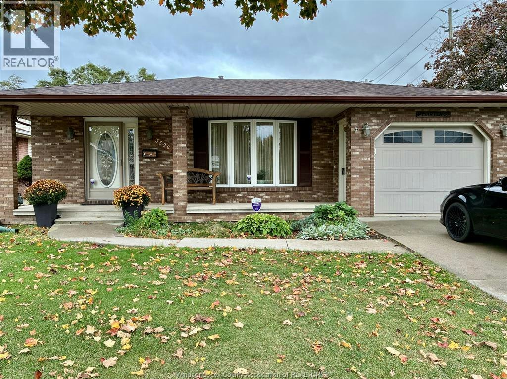 3596 Hemlock Avenue, Windsor, ON, N8R 1Z9