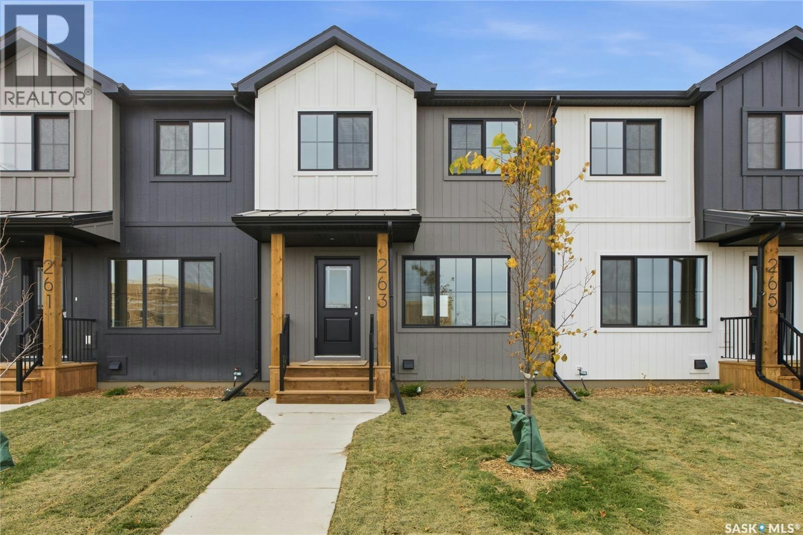 263 Mark Bend, Saskatoon, SK, S7V 2B8