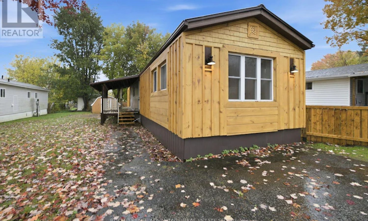 15 Kavanagh Drive Kavanagh Drive S