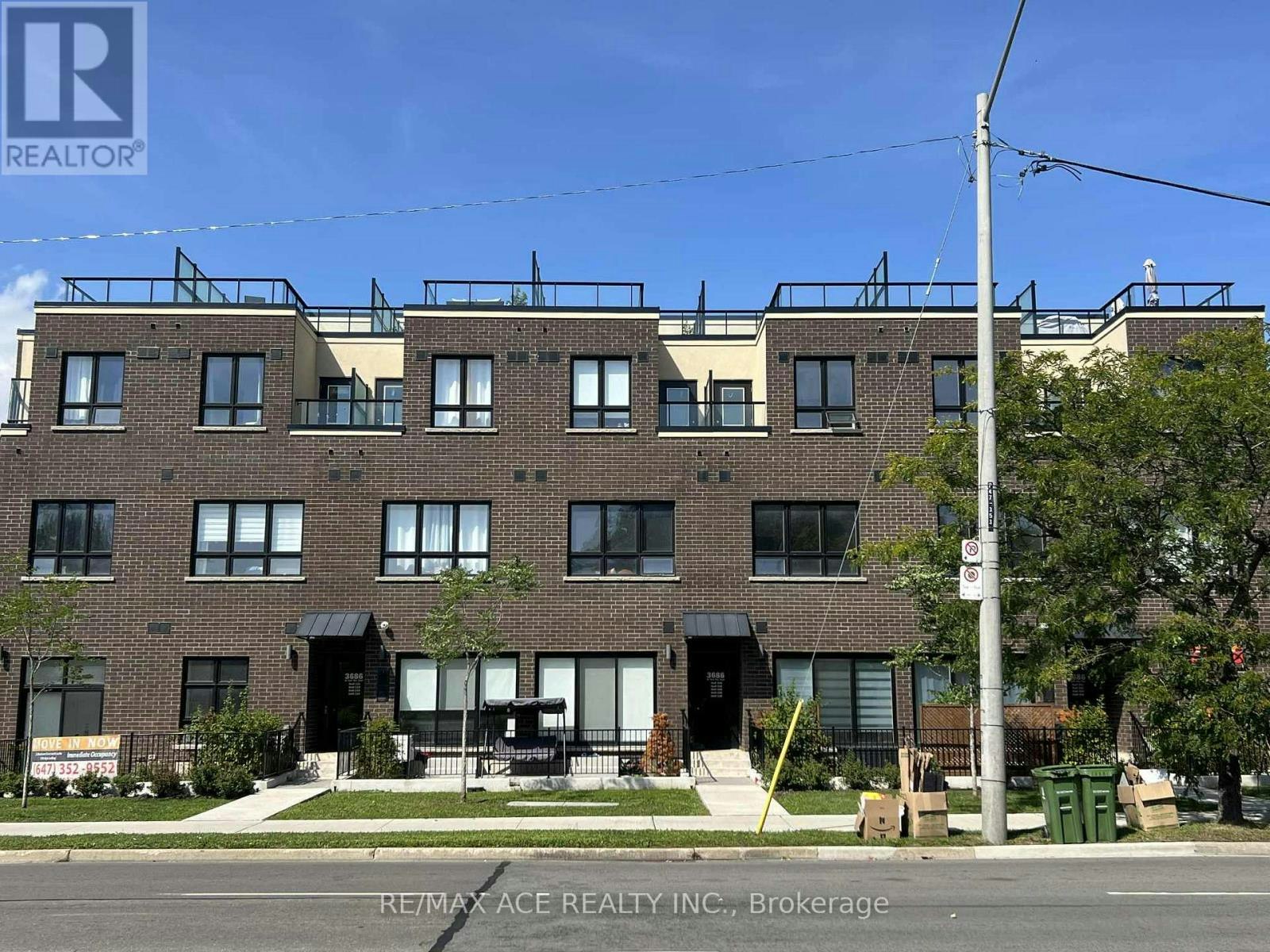 105-3686 St Clair Avenue E, Toronto, ON, M1M 0E4