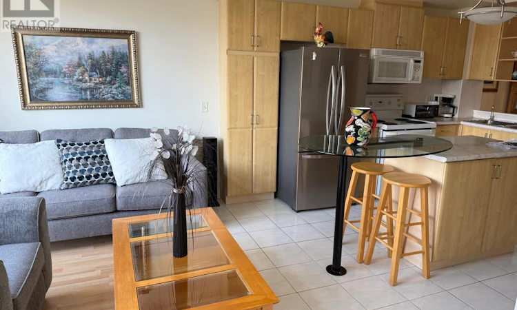 1502-200 Burnhamthorpe Road E