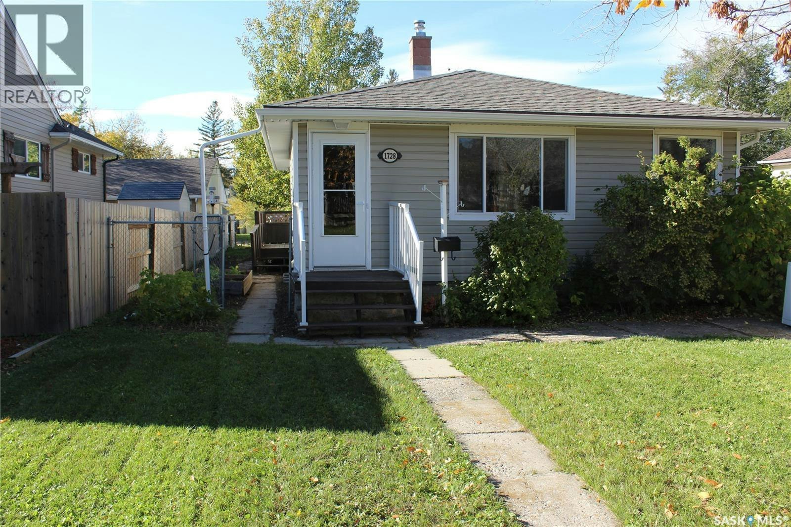 1728 Connaught Street, Regina, SK, S4T 4T2