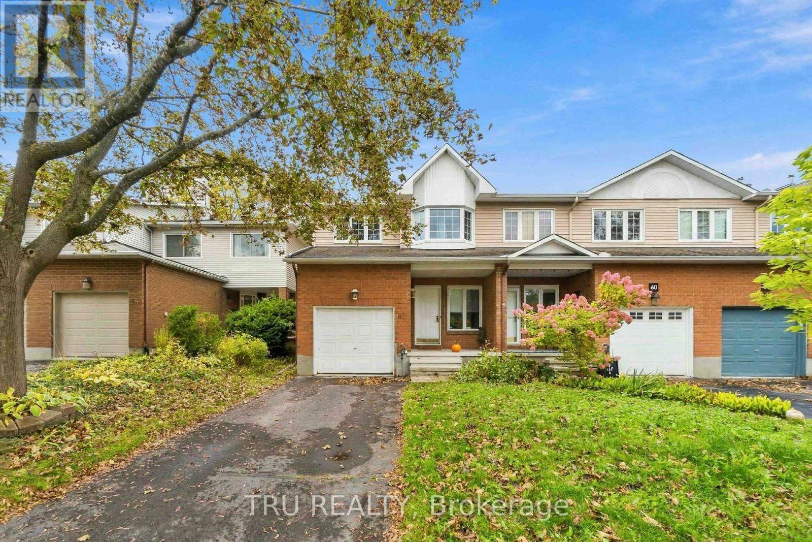 62 Hunter's Glen Crescent, Ottawa, ON, K1T 3P9