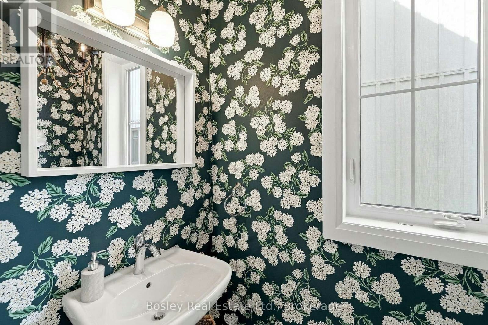 242 Courtland Street, Blue Mountains, ON, L9Y 0R4 - 6
