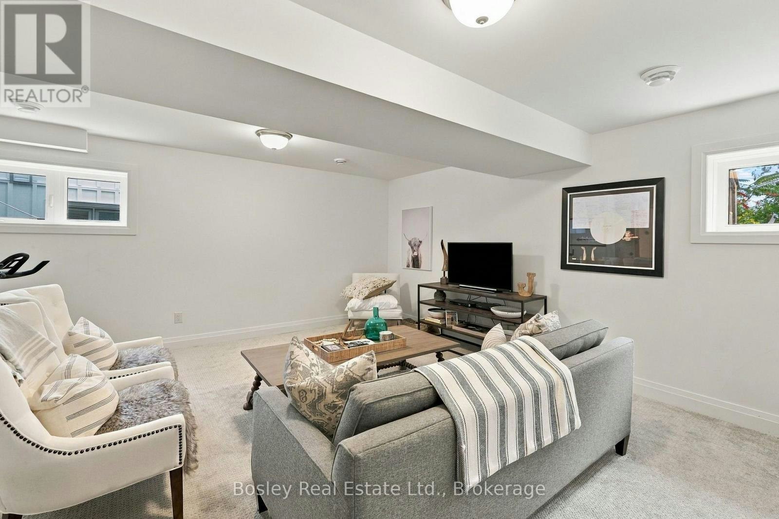 242 Courtland Street, Blue Mountains, ON, L9Y 0R4 - 32