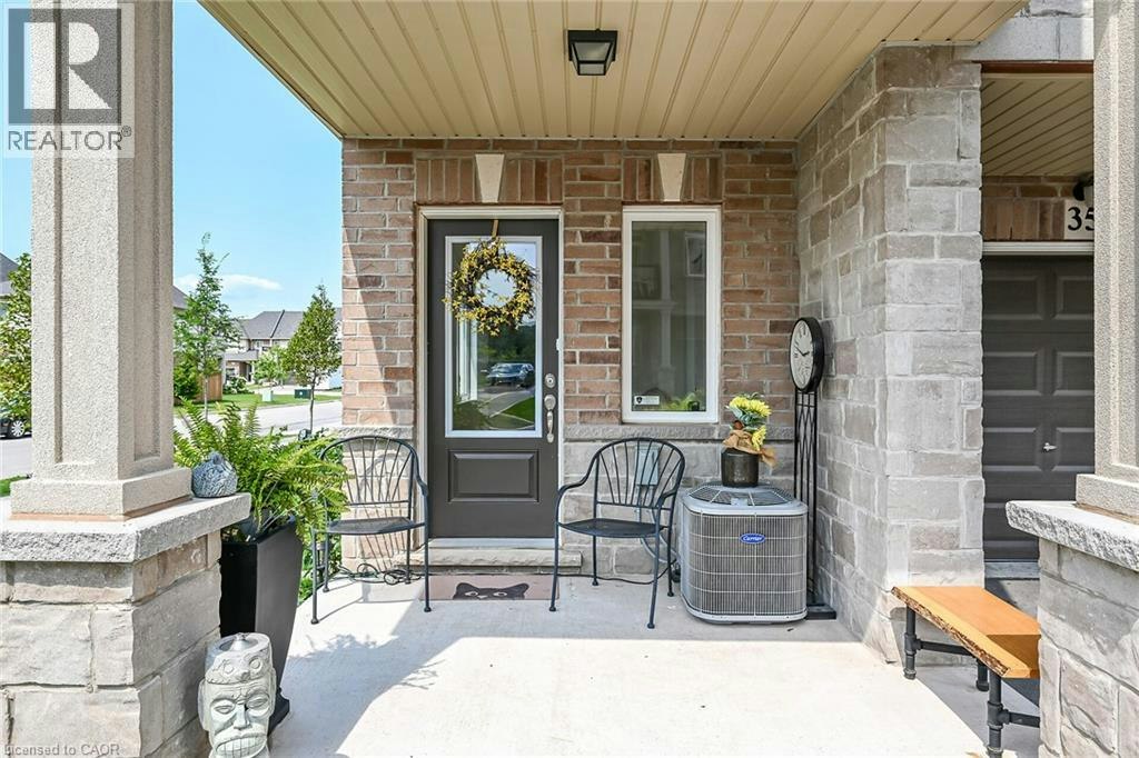 35-40 Zinfandel Drive, Hamilton, ON, L8E 0L1