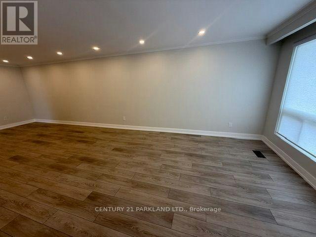 MAIN LEVEL-82 Verobeach Boulevard, Toronto, ON, M9M 1P9 - 5