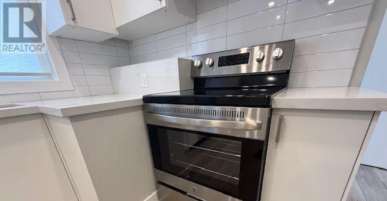MAIN LEVEL-82 Verobeach Boulevard, Toronto, ON, M9M 1P9 - 10