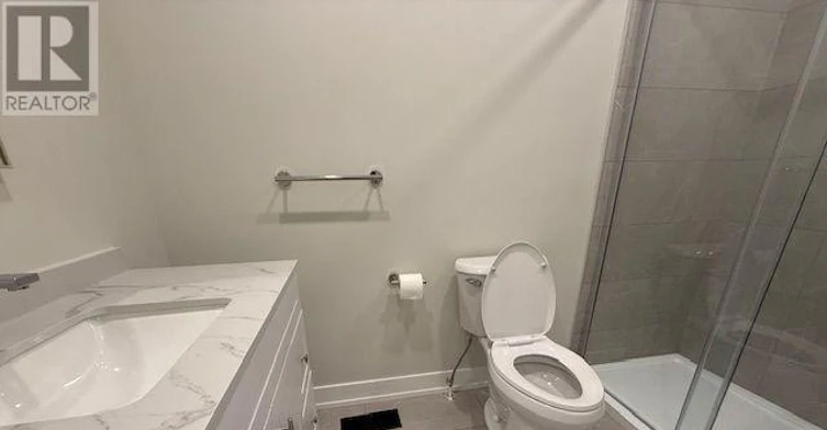 MAIN LEVEL-82 Verobeach Boulevard, Toronto, ON, M9M 1P9 - 18