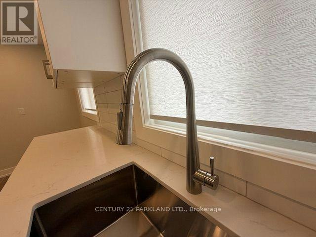 MAIN LEVEL-82 Verobeach Boulevard, Toronto, ON, M9M 1P9 - 9