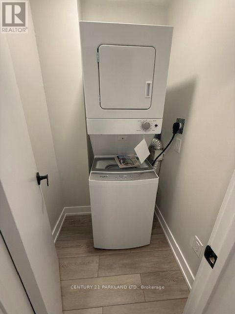 MAIN LEVEL-82 Verobeach Boulevard, Toronto, ON, M9M 1P9 - 17